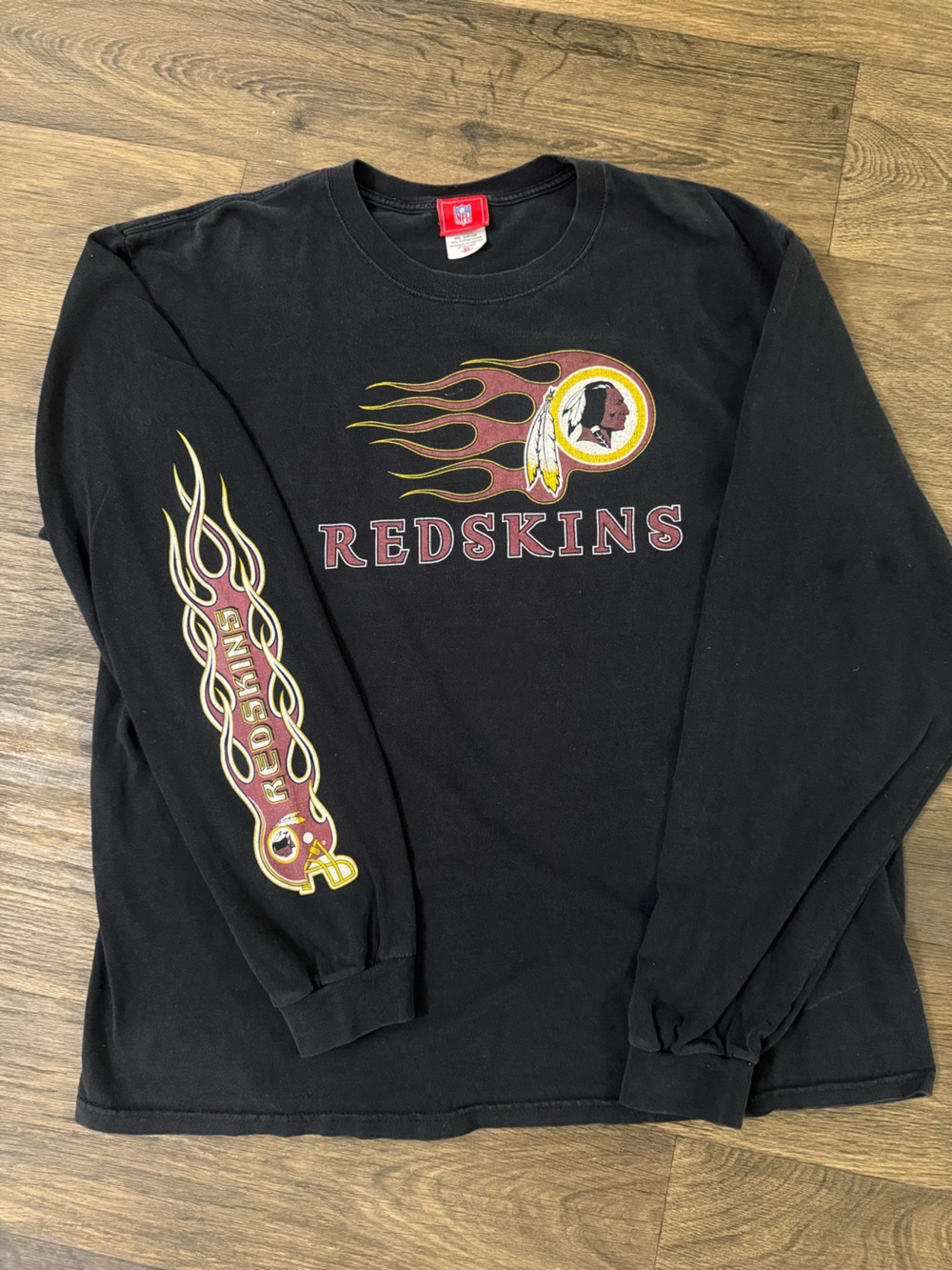 Vintage Redskins 90’s Black Long Sleeve Flame Graphic Tee